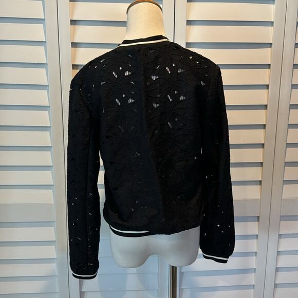 Atmosphere NWOT Zipper Texture Jacket with striped detail. - Picture 5 of 6